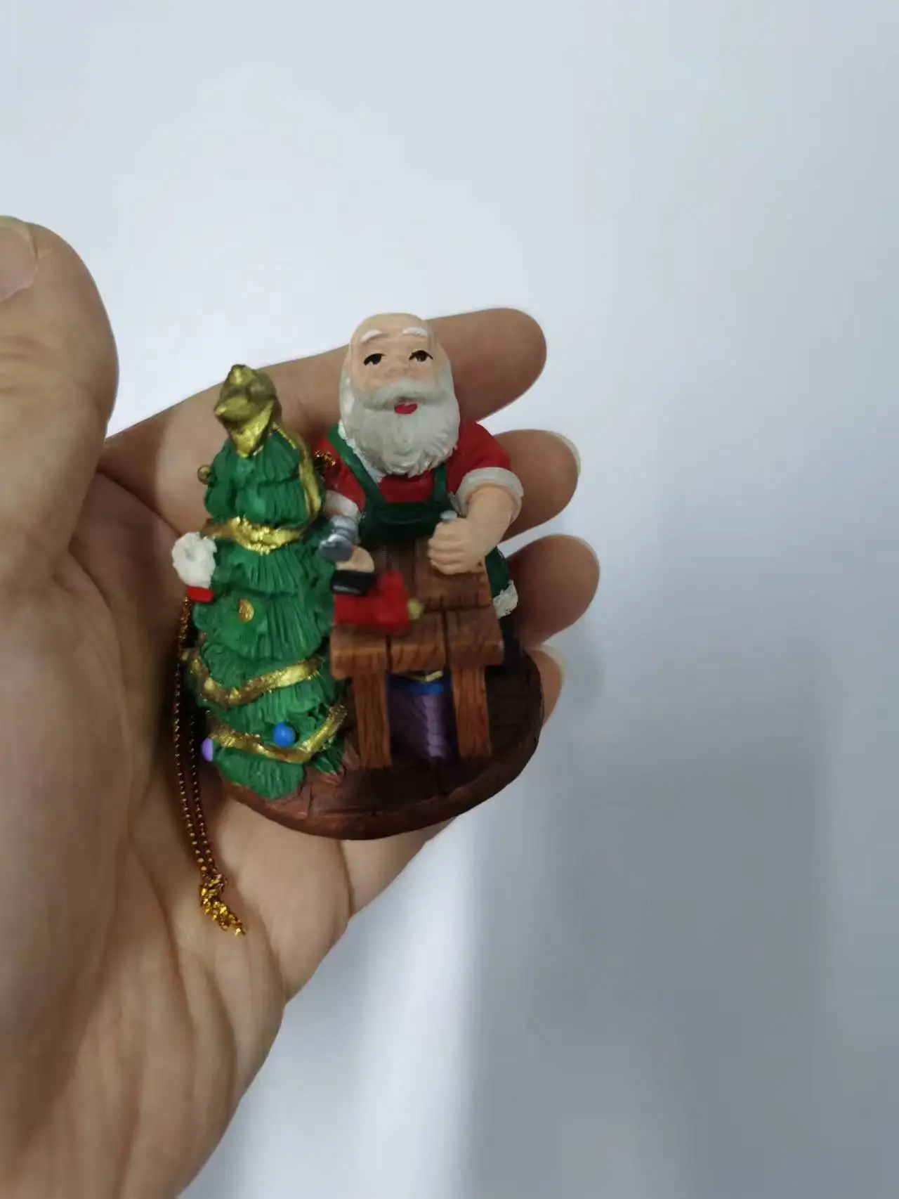 

Resin figure mental psychological sand table game box court therapy santa clause repair