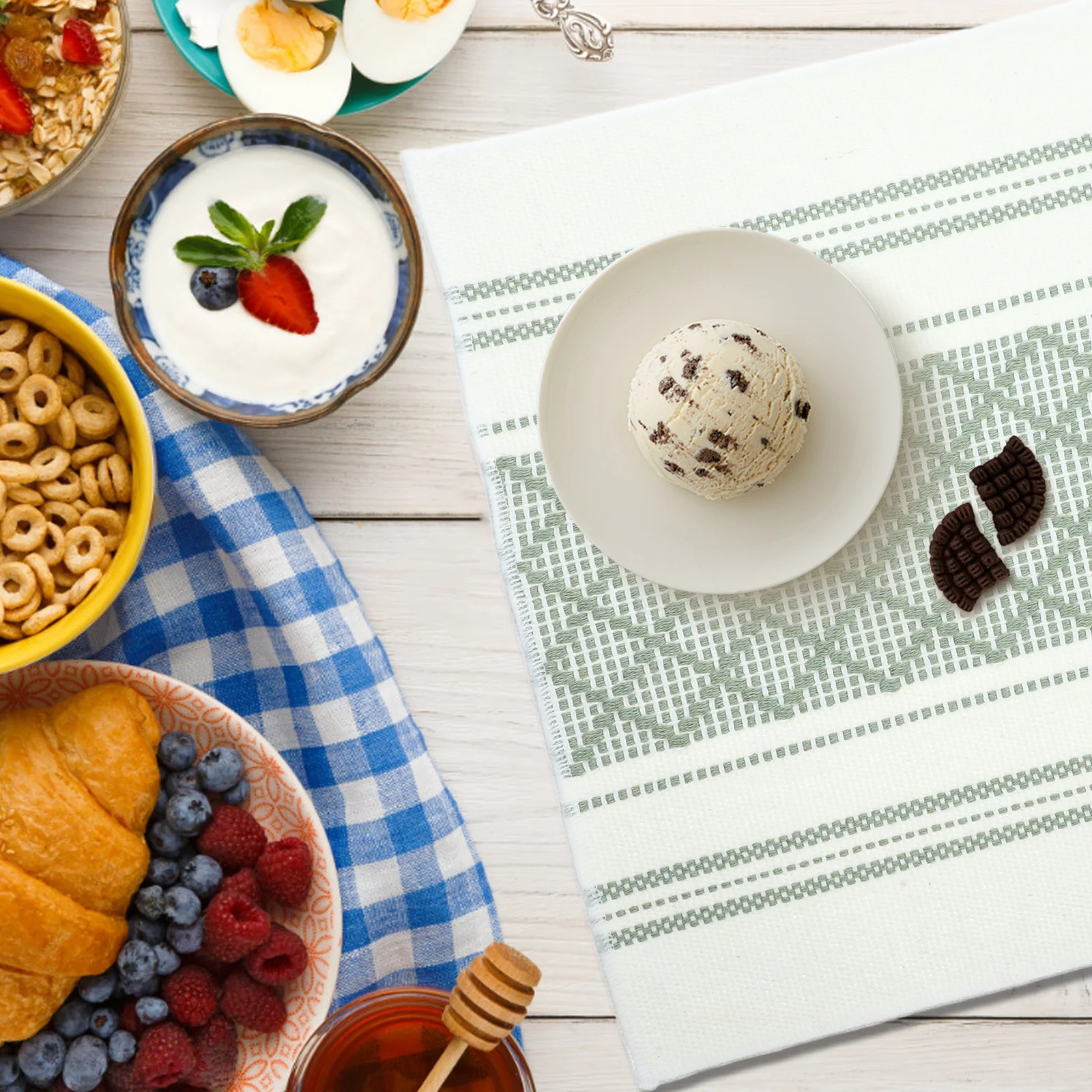 

4Pcs Polyester Cotton Dining Table Placemats Set Decorative Table Mats Kitchen Dining Room Decor Placemats Set