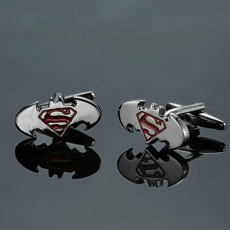 Batman Superman Green Lantern Superhero Action Figure Cartoon Metal Men\'s Cufflinks Accessories Decorative Toys Birthday Gifts