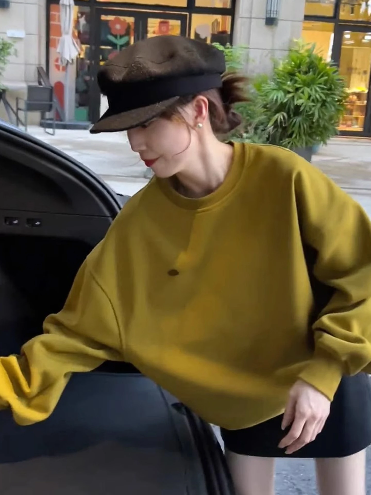 

Faionable Loose Long Sve round Ne Color Sweatirt High End Brand European Sle Women's Premium Feeling Autumn Top