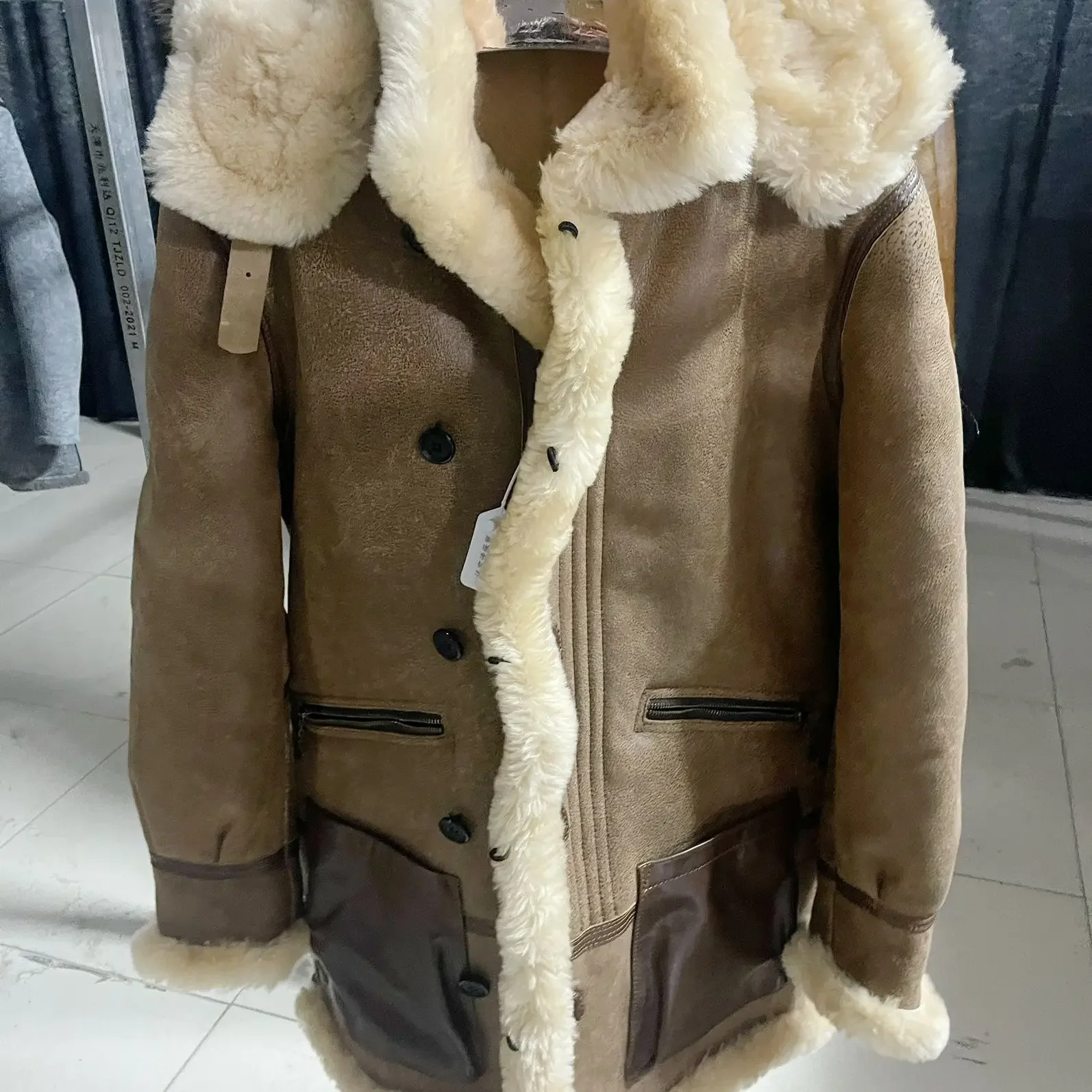 Variant: brown
