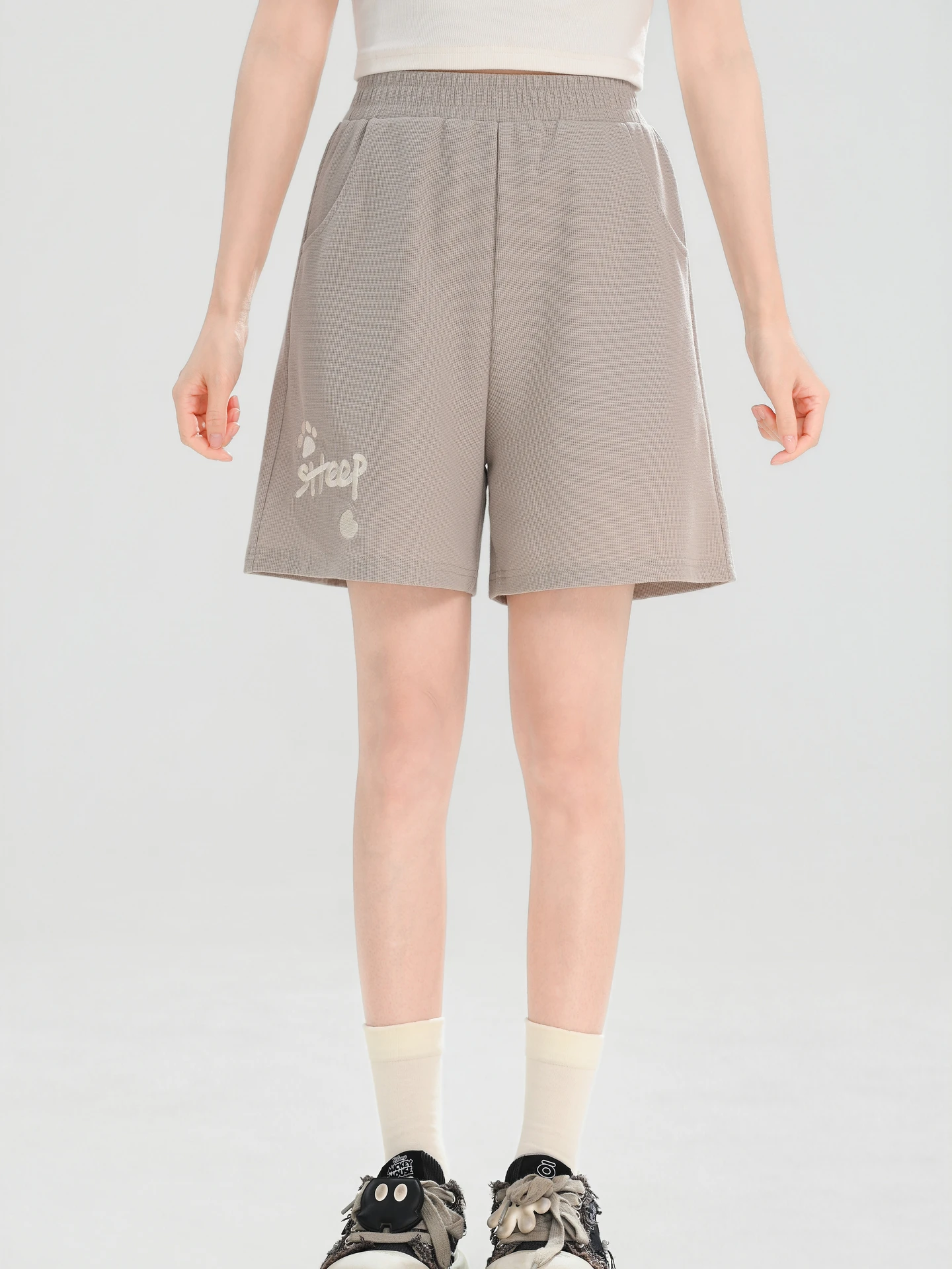 

Casual Grey Straight Leg Pants Women's Sport Shorts Summer Versatile Sporty High Waist Elastic Waistband Embroidered Detail
