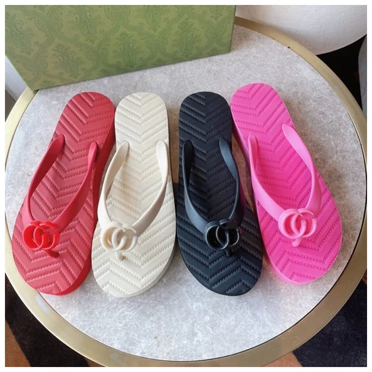 Rubber flat flip-flops for women with thick sole casual non-slip