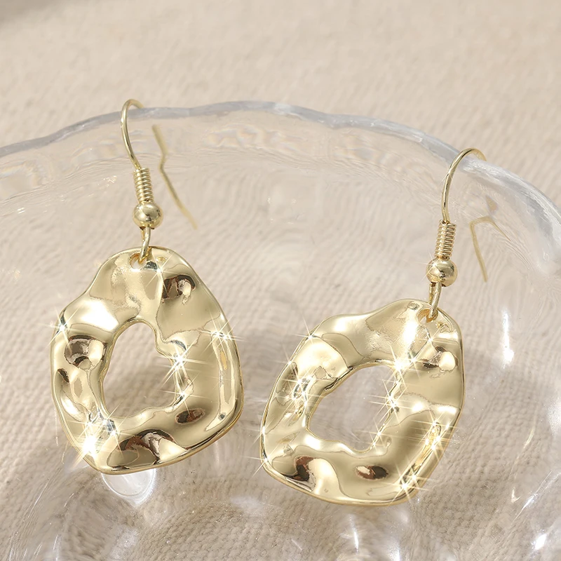 Concise Fashion Golden Plated Irregular Geometric Dangle Earrings for Women Exquisite Jewelry Accessories Retro Pendant Earrings