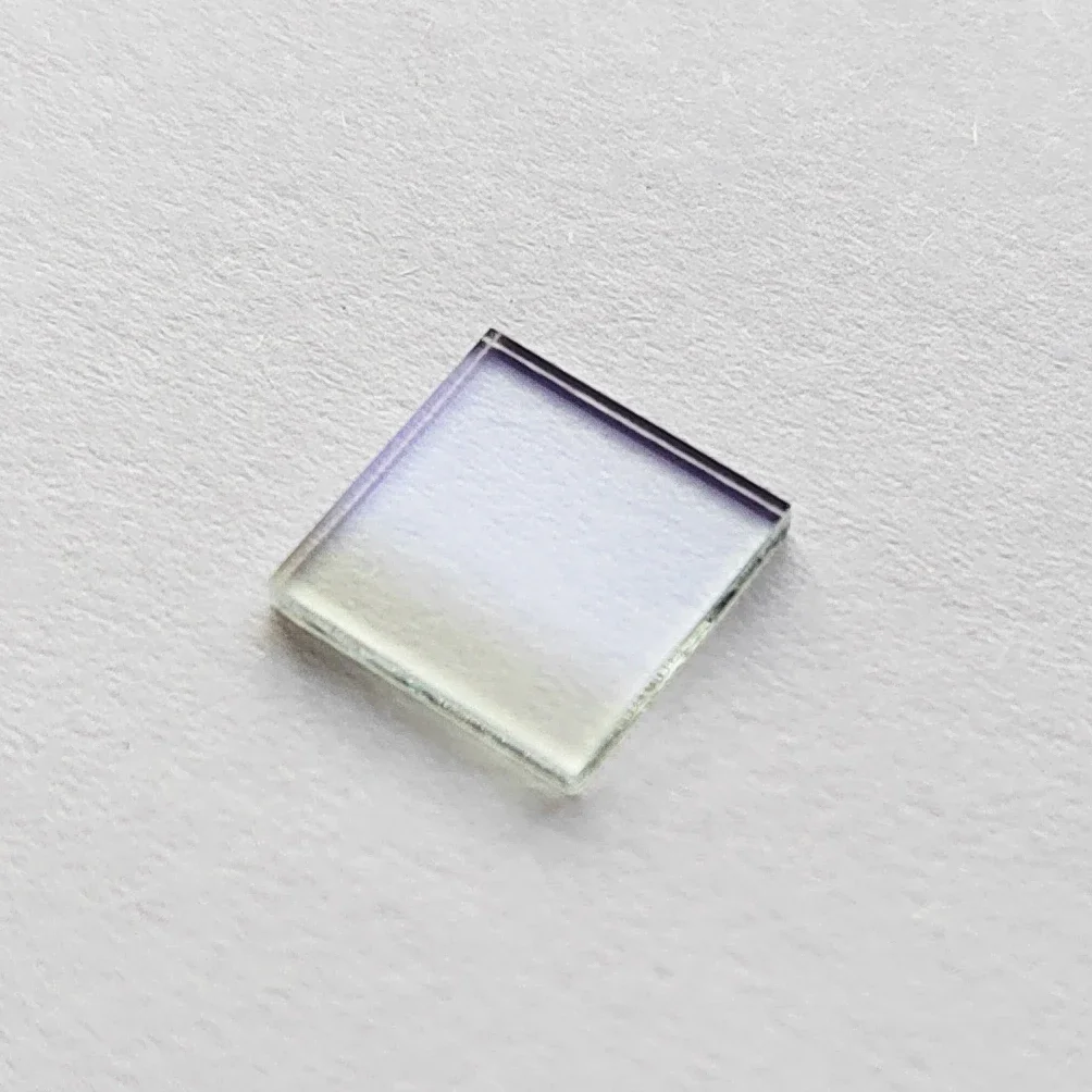 5 szt. Łącznik wiązki 808 i 400-700nm 45 °   anioł 10*10*1,1mm