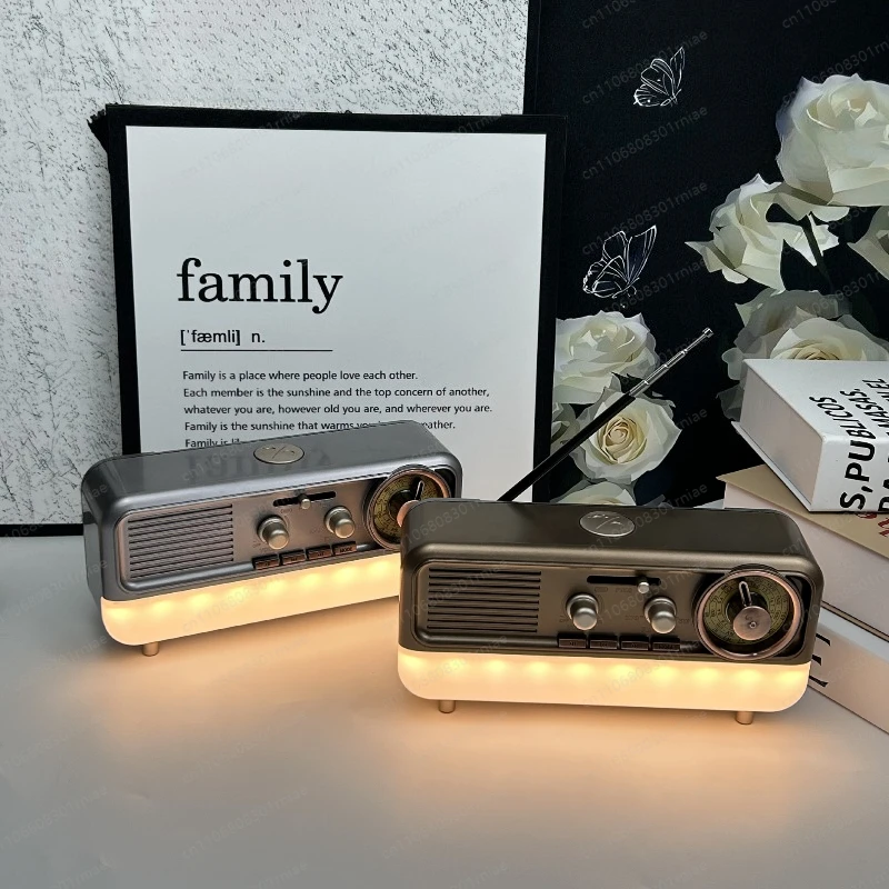 Creative Multifunctional Card Audio Souvenir Portable Multiband FM Retro Radio