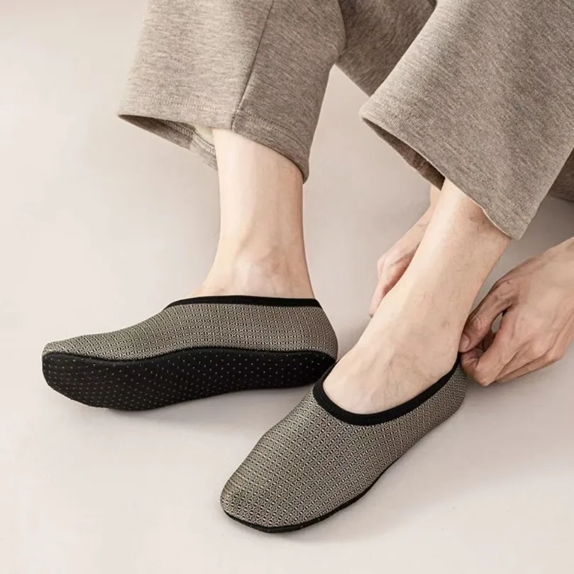 Winter Non Slip Grip Slippers Socks Men Indoor Fuzzy House Male Soft Comfy Fluffy Warm Plush Lazy Home room Shoes Flat thermal