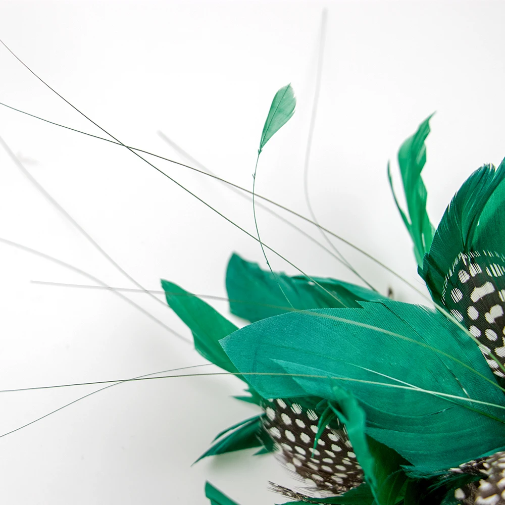 Dark Green Brooches Pins Fashion Women Brooch Feather Fabric Flower Broohes Pin Handmade Jewelry For Lady Trendy Hair Accesories