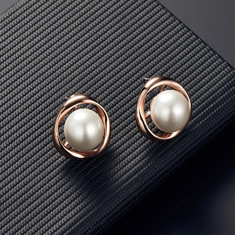 Accessories for Women Hollow Round Jewelry Set Pearl Pendant Necklace Stud Earrings Set Brides Valentine\'s Day Gift for Women