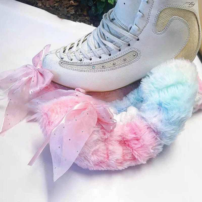 Set di coltelli morbidi per pattinaggio di figura Arcobaleno Rosa Fiocco blu Bambini Pattinaggio di figura per adulti Peluche assorbente d'acqua