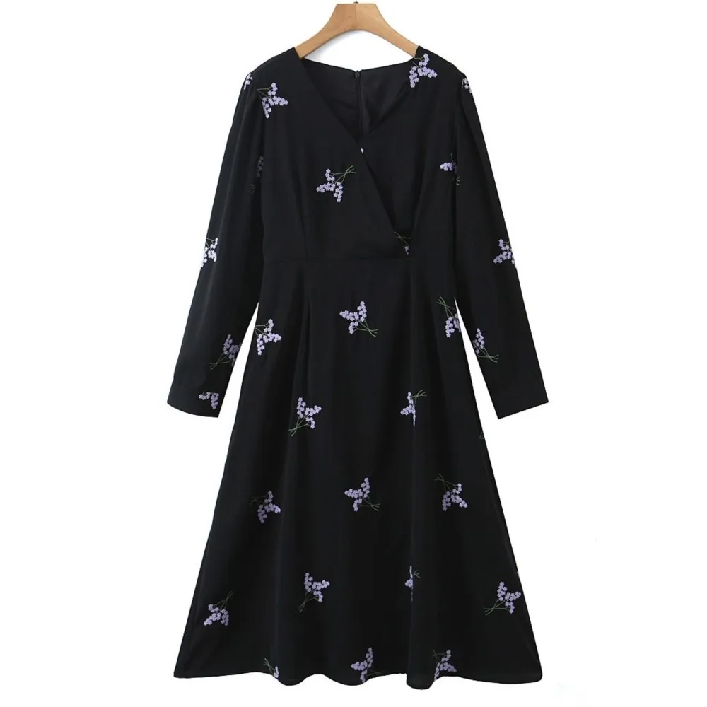 2023 Autumn Good Quality Clothes Women Dresses Plus Size Casual Slim Waist Embroidered Flower V-Neck Puff Sleeve One-Piece Curve