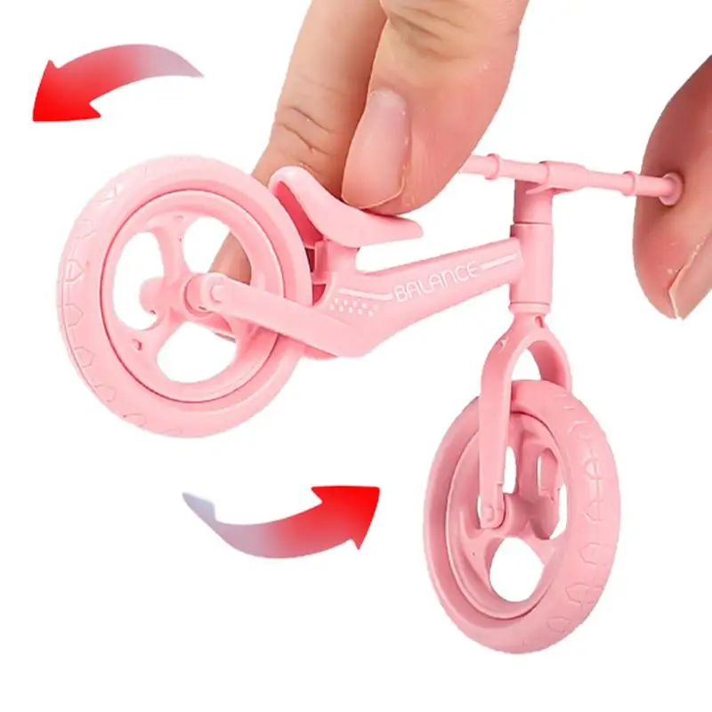 Finger Cycling Toy Desktop Decoration Boys Collections Small Mountain Cycling Figure Finger Playing Toys for Players of All Ages