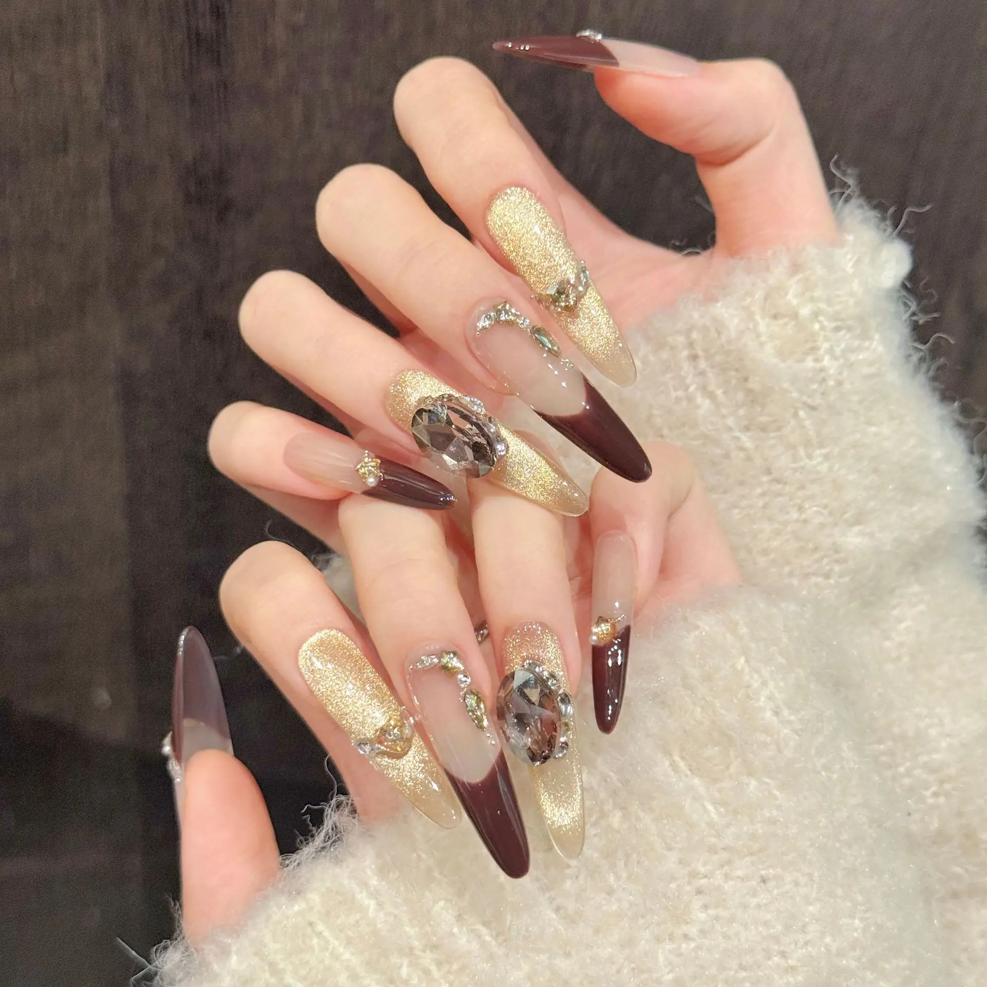 Prensa hecha a mano en uñas, uñas postizas de lujo ligeras de otoño, uñas postizas de ojo de gato con Flash francés de caramelo, decoración de diamantes de imitación