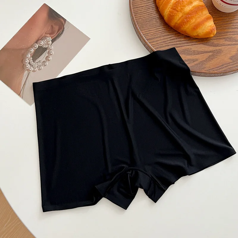 Ice Silk Air Nude Women's Four Corner Low Waist Seamless Breathable Safety Pants, anti Glare Flat Corner Oversized Base Underwea