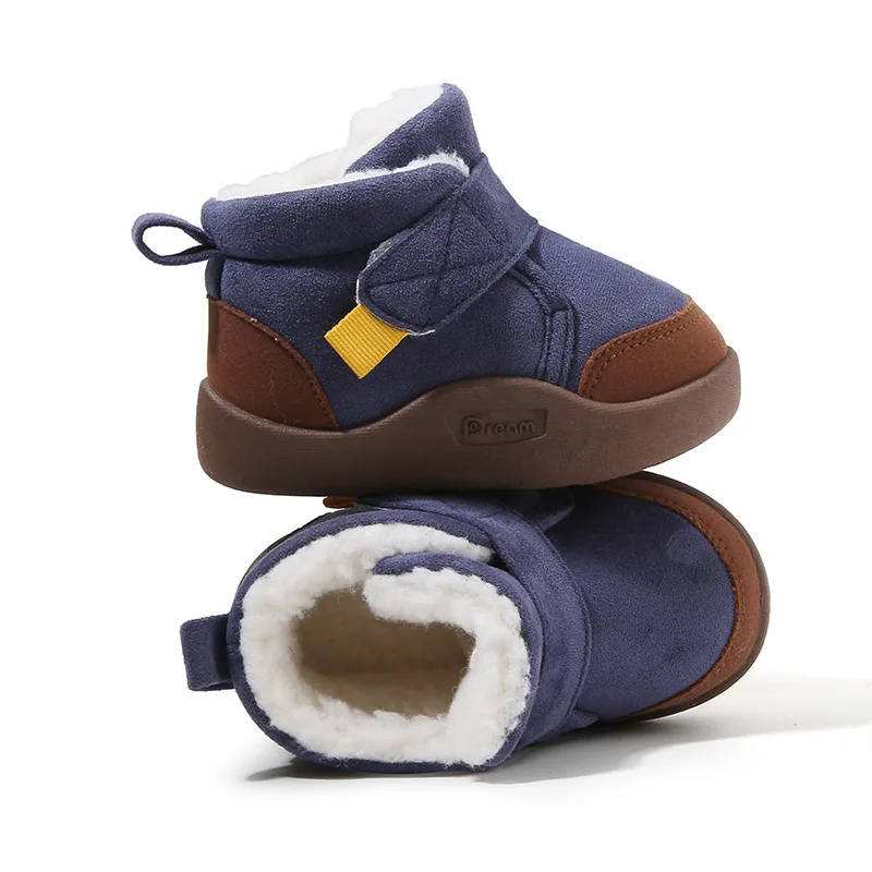 Botas de nieve de felpa para niños pequeños, zapatos de algodón antideslizantes de suela suave, zapatillas de deporte para exteriores, Invierno