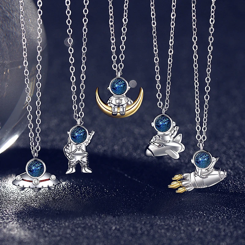 Astronaut Pendant Necklace Gift for Children Spaceman Charms Jewelry Accessories Punk Style Necklace Birthday Party Souvenir