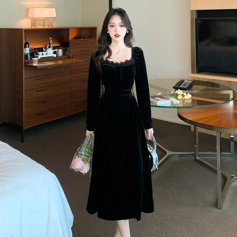 

2023 Autumn and Winter Women's Clothing New Black Evening Dress with Chest Pad Temperament Pleuche Dress