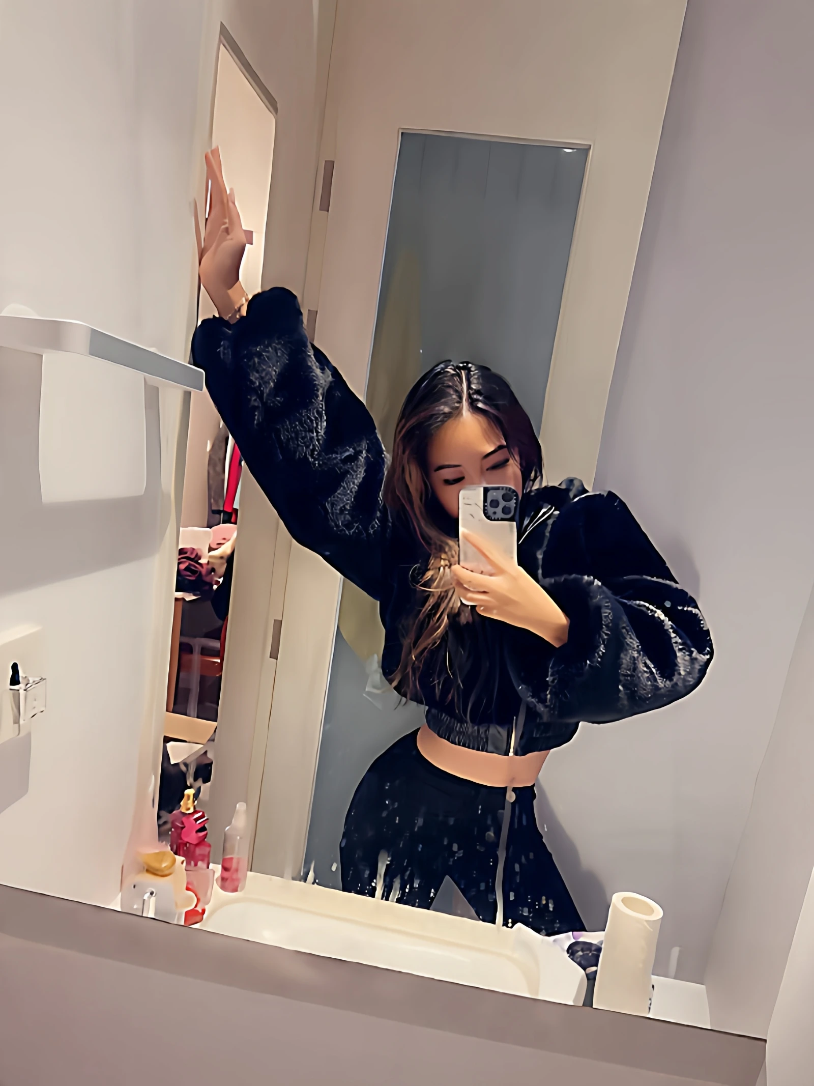 

Eco-Friendly Faux Fur Jacket with Zipper And Hood Soft Autumn Winter Outerwear Women's Casual Daily Long Sleeve Short Coat