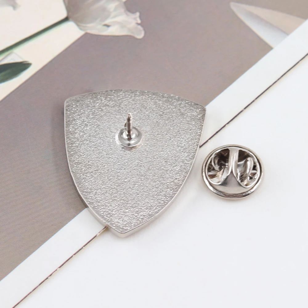 وحدة المراقبة الدائمة Kronies المينا دبوس Hololive Ouro Kronii شارة شخصية افتراضية الطرفية مجوهرات المشجعين Otaku هدية #2