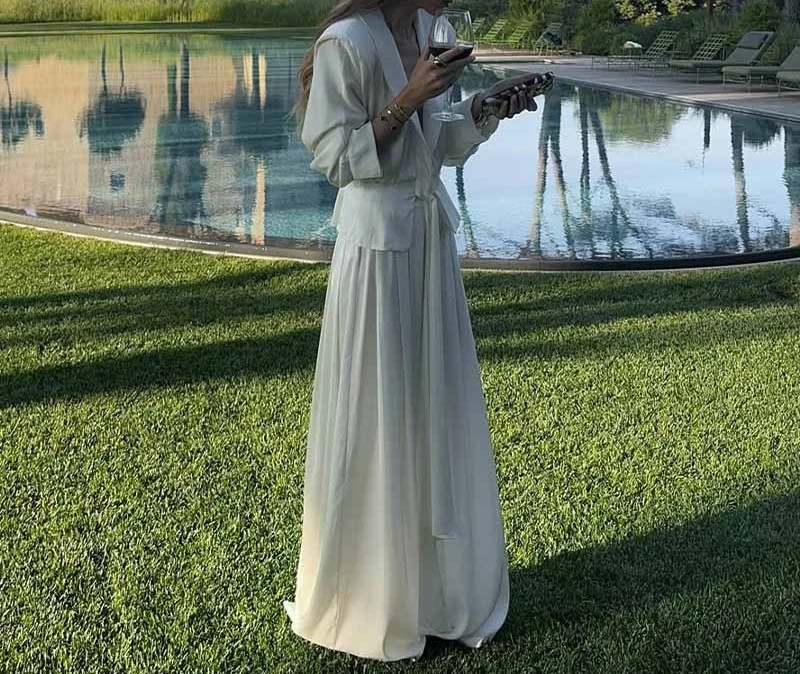 

Summer 2025 New White Suit Collar Lace Long Sleeve Top High Waist Long Skirt Set