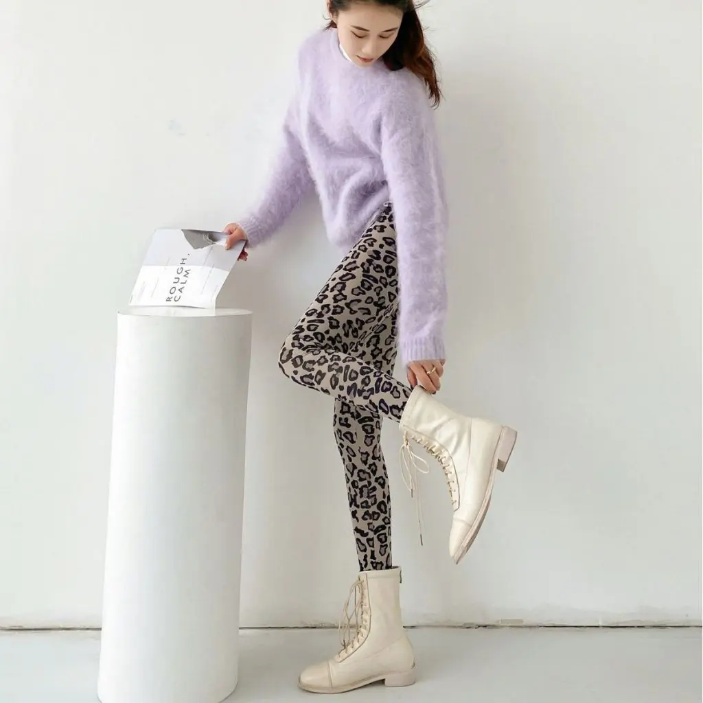 Autumn Winter Velvet Nine-Point Pants Leopard Print Brushed Warm Slimming Hip Lifting Fashionable Base Layer Trousers