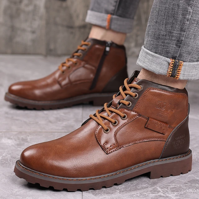 Ręcznie robione męskie buty za kostkę Luksusowe retro męskie buty motocyklowe Wysokiej jakości buty outdoorowe Buty robocze Brytyjskie buty męskie 2024