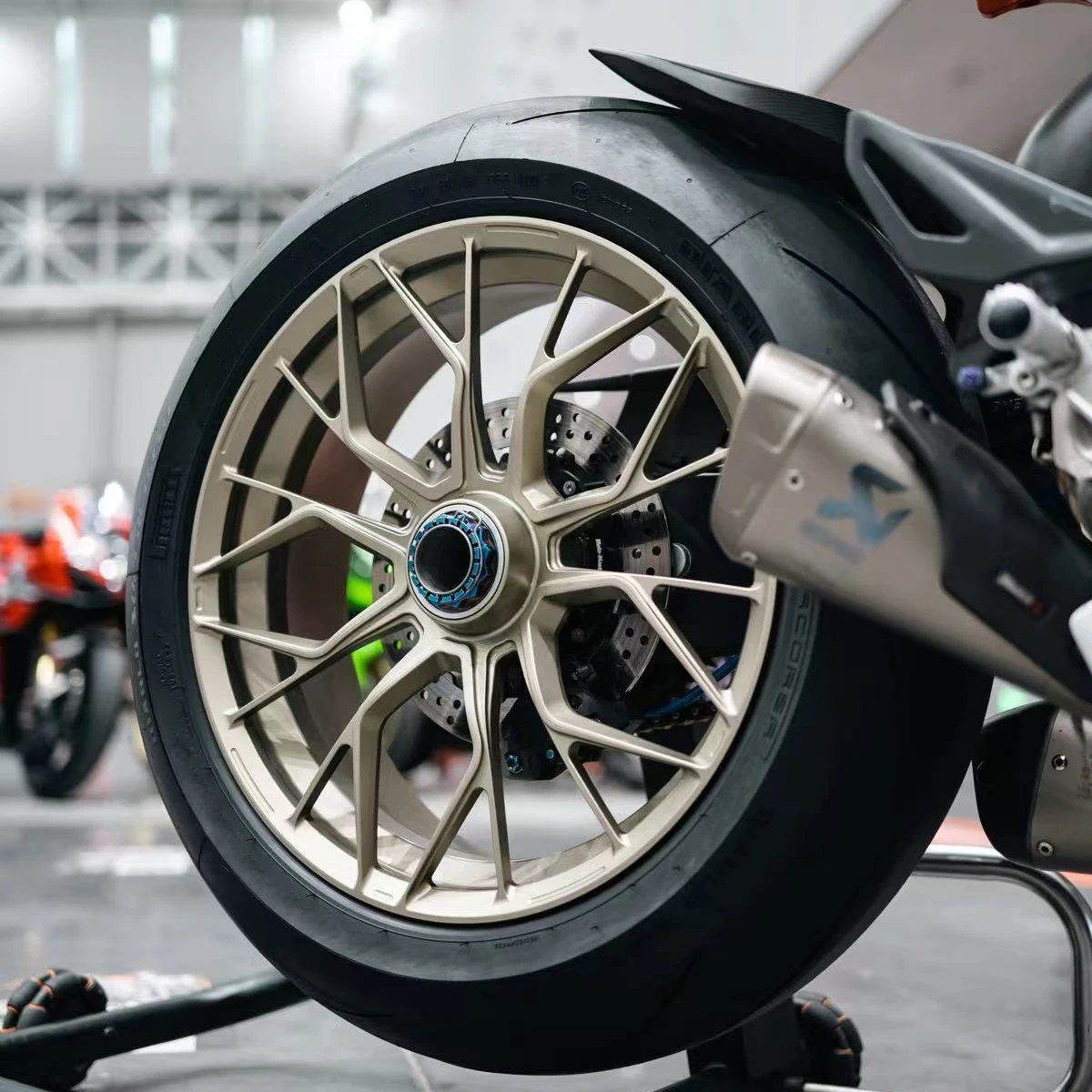 Motorcycle Accessories Front & Rear Wheel Wheels Rim Aluminum Alloy For MOTORBIKES PIC PANIGALE V4 ModelsZhang Xue Same‑Style Mo