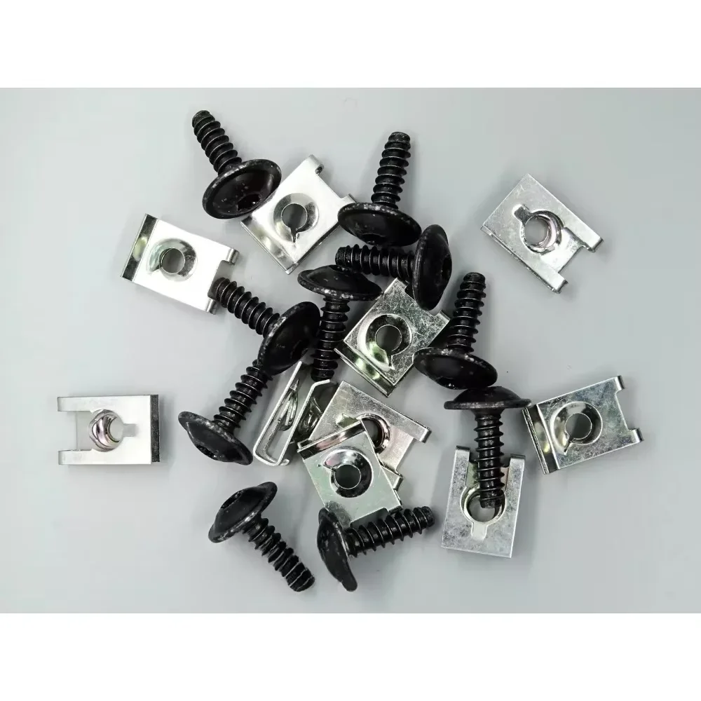 20/40 SETS Torx-Bolzen mit Metallmutterklemme ist für Audi Skoda und Volkswagen Seat Automotive-Zubehör geeignet
