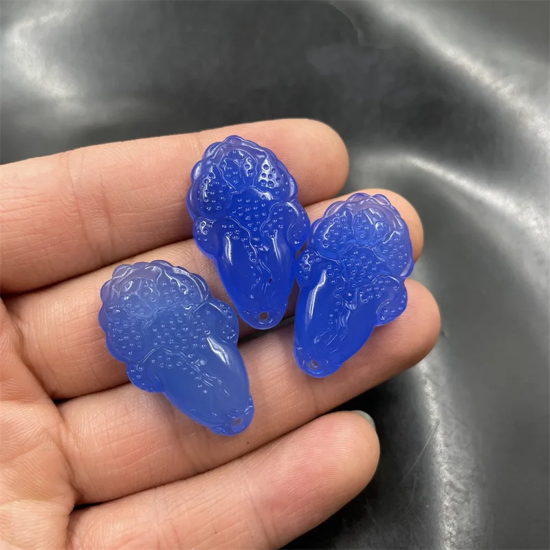 Cheap Jade Natural Genuine Goods Blue Chalcedony Cabbage Pendant Blue Agate Cabbage Pendant Jade pendant