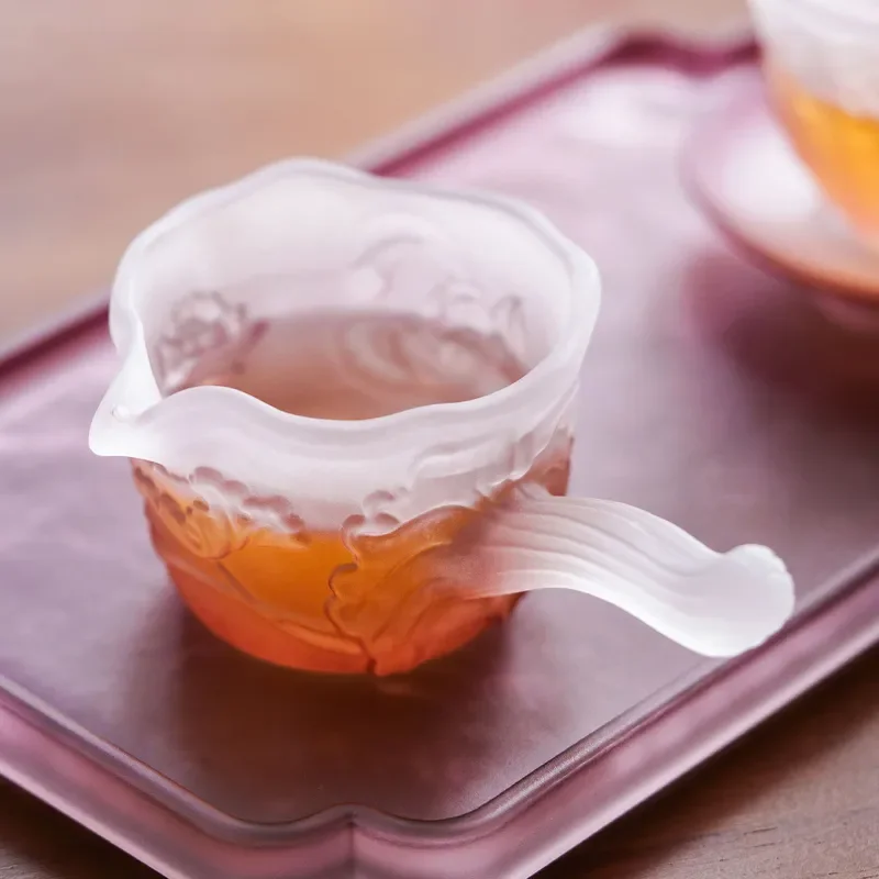 Liuyun Glass Fair Cup with Side Handle Heat Resistant Tea Dispenser Anti Scalding High End Gongfu Tea Set Accessory for Home