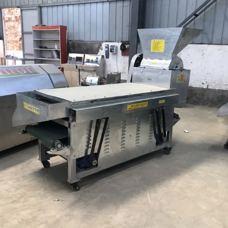 Dry and wet green tea seed peeling machine oiling, green fruit tea  seed spiral separator seed shelling machine