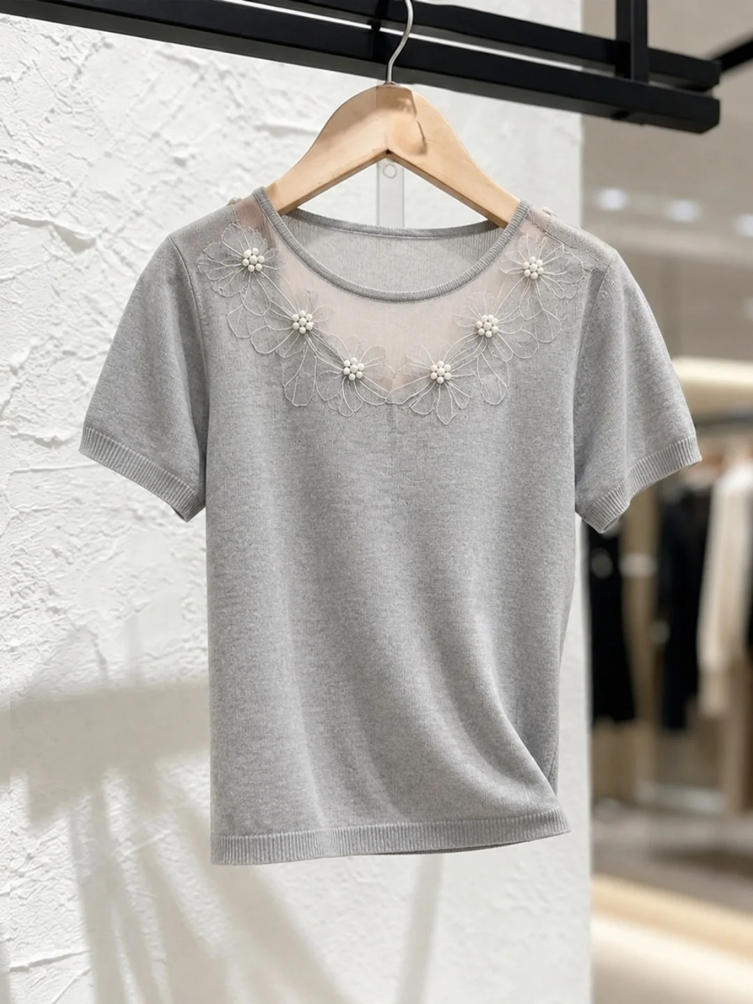 

Unique Beaded Ice Silk Knitted Top Lazy Style Casual Short Sleeve Overhead Summer Fashion Women's Silk Blouse Commute Korean ...