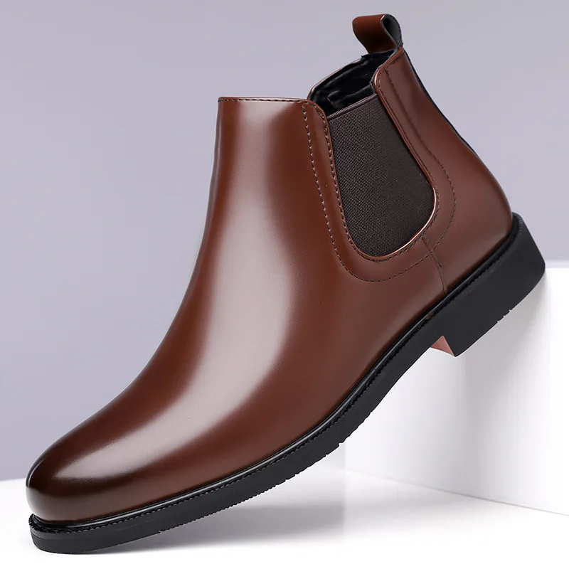 

Men's British Style Chelsea Boots Glossy Fashionable Retro Leather Shoes Business Casual Soft-soled Mid-top Slip-on Shoes