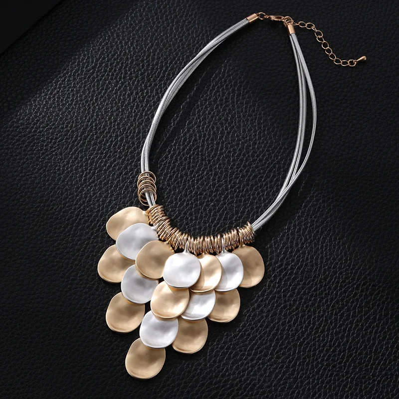 بسيطة هندسية المعلقات قلادة سبيكة النساء OL اللون حجب تنوعا الترقوة سلسلة الأزياء والمجوهرات حزب هدية