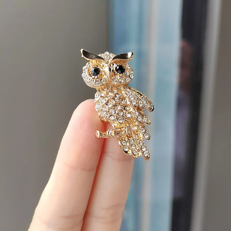 Luxury Rhinestone Studded Gold Color Owl Brooches For Women Clothing Suit Accessories Vintage Elegant Owl Brooch Pins Jewelry