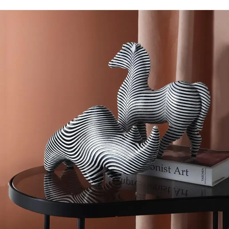 Resin Simulation Animal Statue Abstract Black and White Line Zebra Modern Home Decoration Accessories Handicraft Furnishings