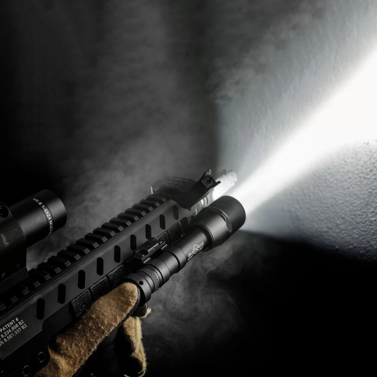 

Tactical Surefir M600 Flashlight With Switch Fit 20mm Keymod Molk Airsoft Rifle SF M600B M600U Light SF Plug Universal Switch