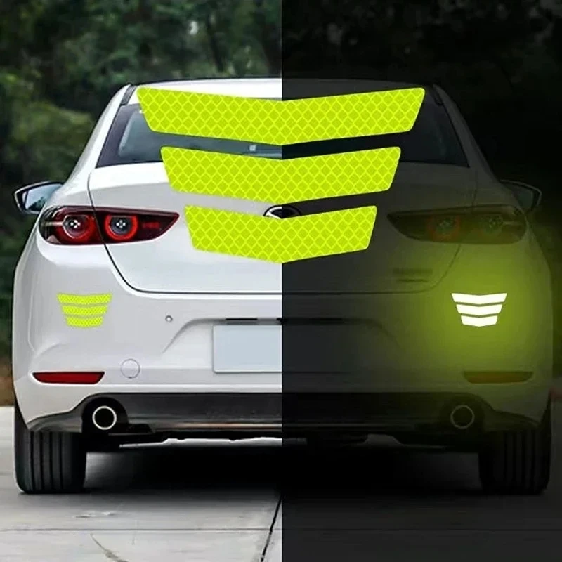 

3Pcs Motorcycle Warning Trapezoidal Stickers Reflective Arrow Tail Fender Racing Bumper Decal Adhesive Tape for Car Truck Bike