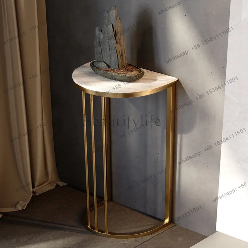 Simple and modern stainless steel flower stand, shelf, creative floor-to-ceiling rock slab next to the TV cabinet