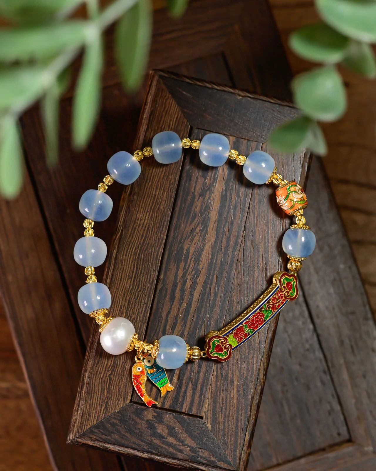 

Браслет из натурального аквамарина — позолоченное стерлинговое серебро S925 с эмалью Ruyi и мотивом пиона, ювелирные изделия в стиле императорского дворца