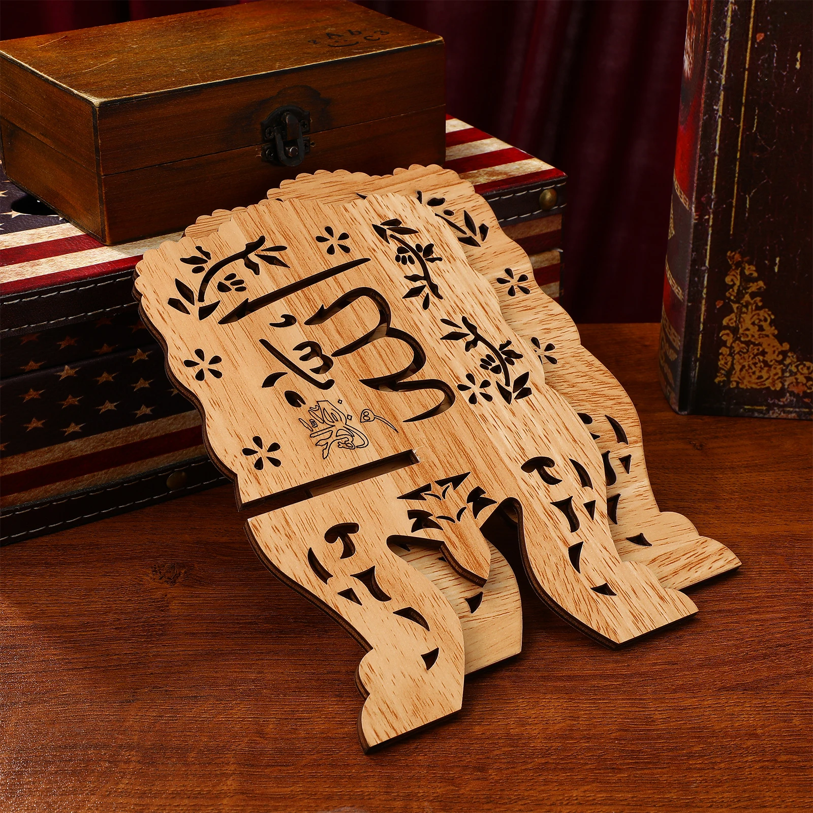 

Wooden Book Stand Hollow-Out Pattern Cross Holder For Displaying Reading Recipe Books Magazines (Random Color)