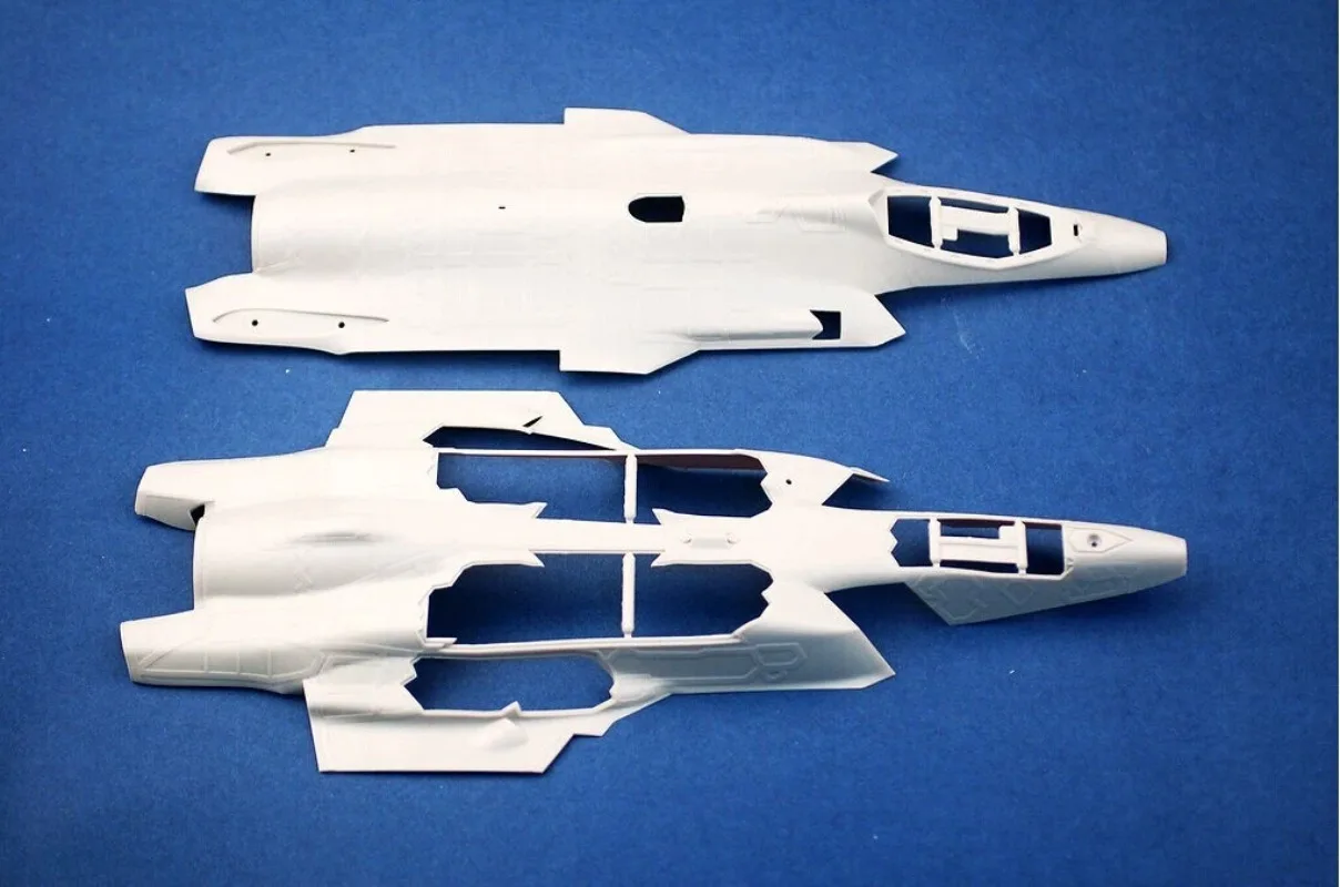 Kitty Hawk 80103 1/48 F-35A Lightning II Assembly model NEW