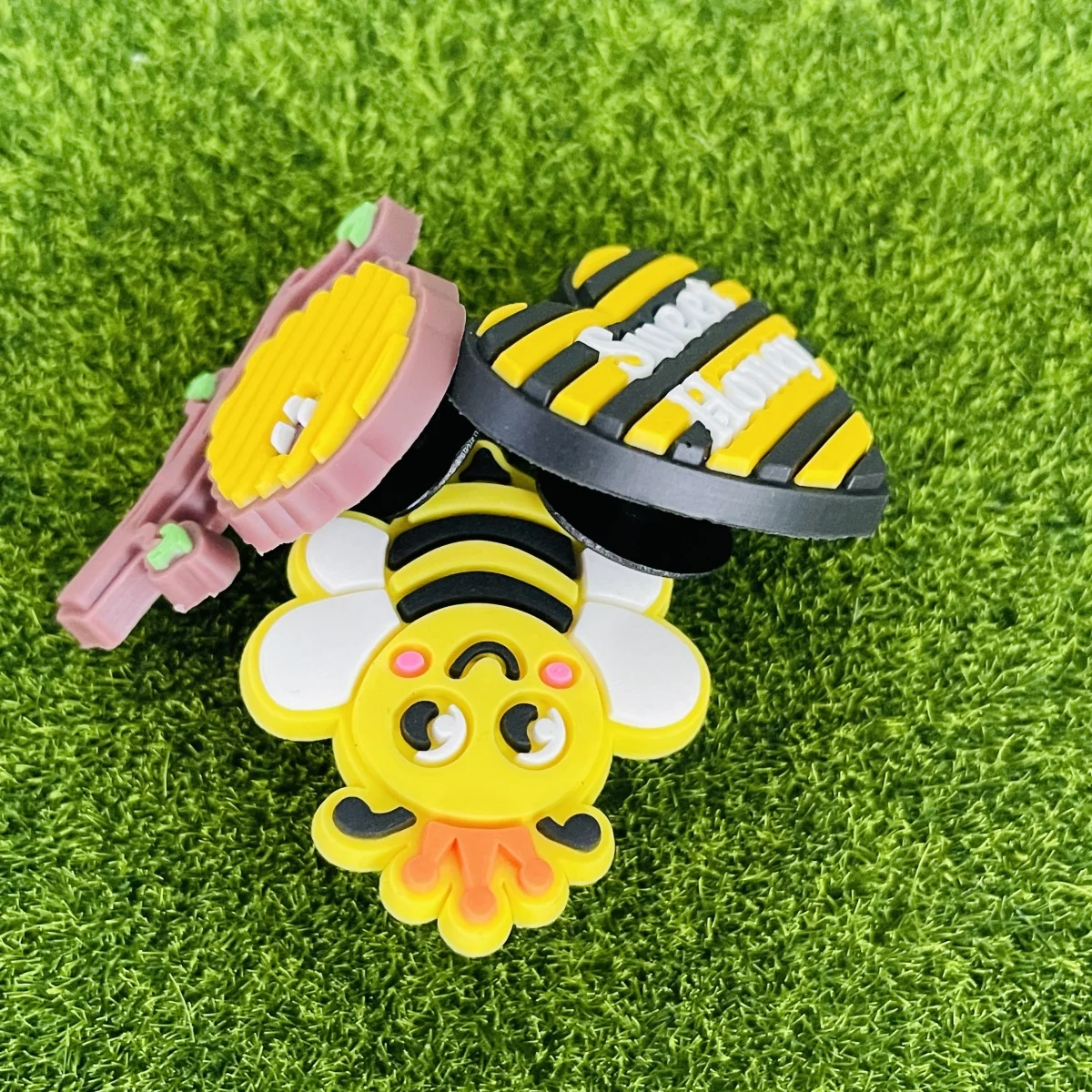 8pcs Bee Theme Shoe Decoration Charms, Bee Honey Hive Flower Honey Jar Shoe Charms for Party Favors Birthday Gifts