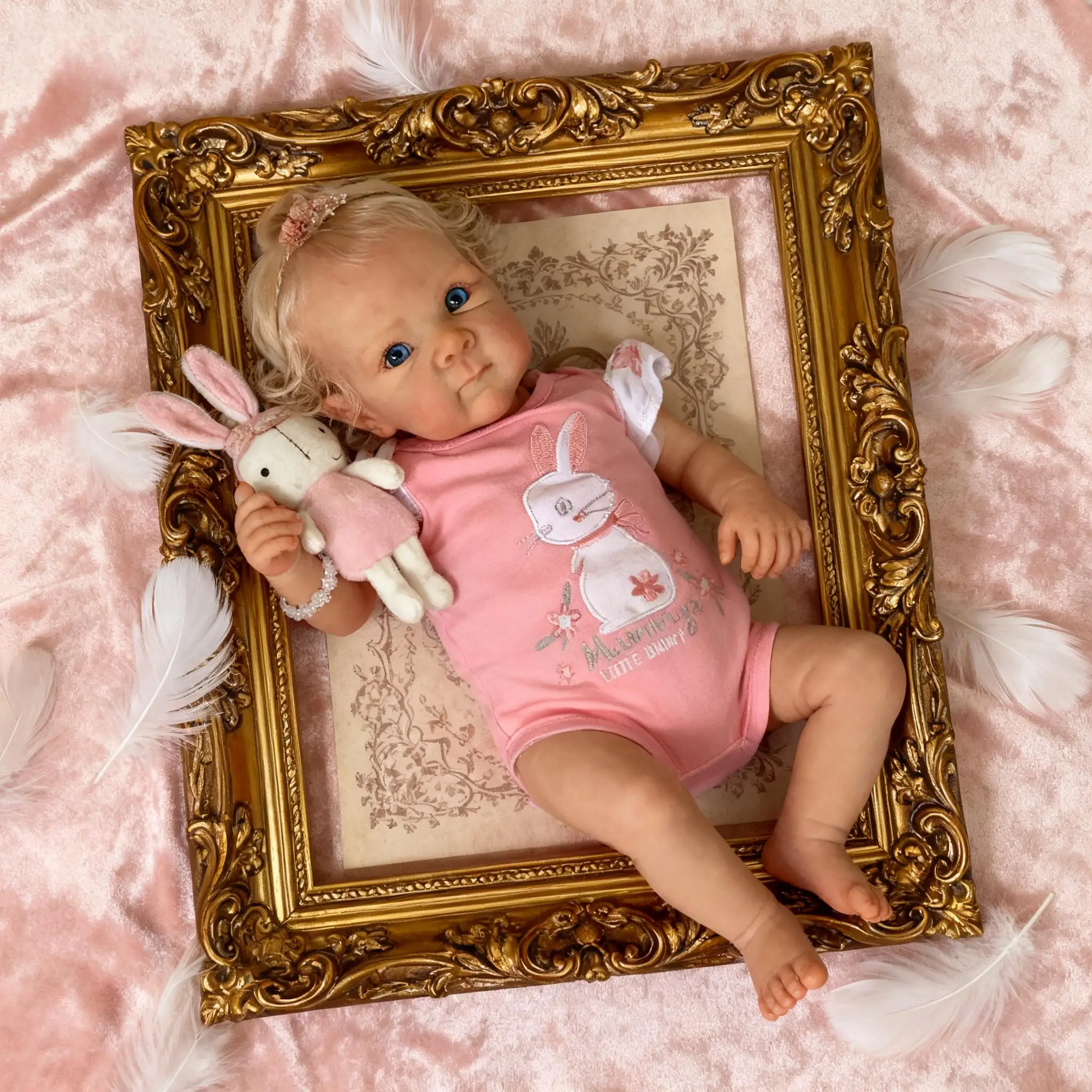 

Куклы-реборны - 18-дюймовая реалистичная кукла-девочка с мягким телом, очаровательная, с блондинистыми кудрявыми волосами, как живая, из силикона.