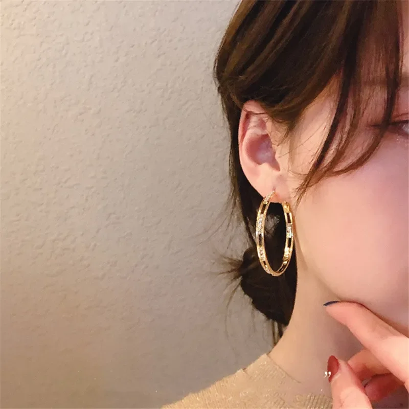 Luxury Female Big White Round Hoop Earrings Fashion Gold Color Color Wedding Earrings Double Zircon Stone Earrings For Women image 2