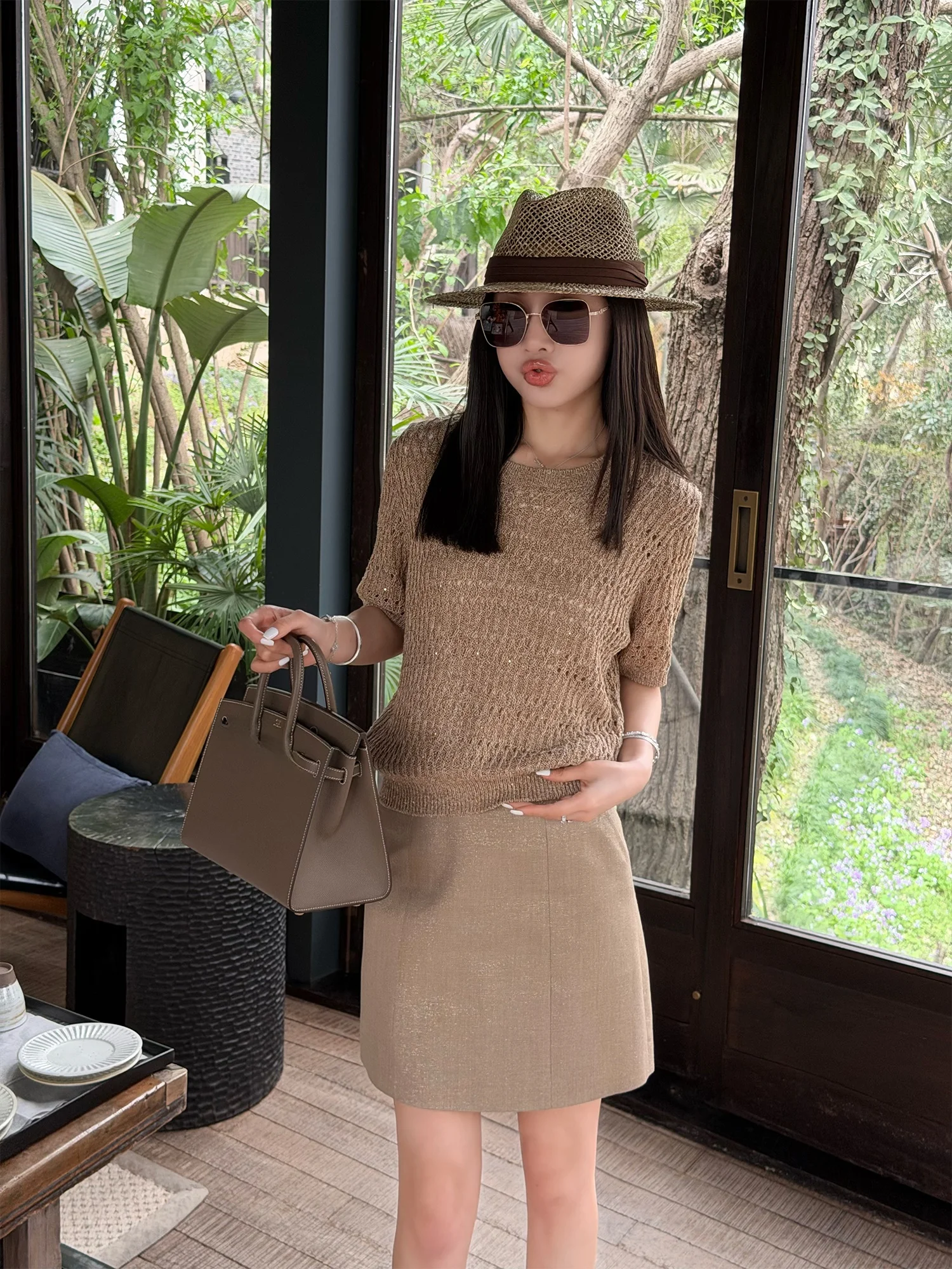 

Liu Xiong AX Italian Vintage Hollow out Sequin Linen Short Sleeve Knitted Shirt Women's Elegant Top Soft Loose Fit