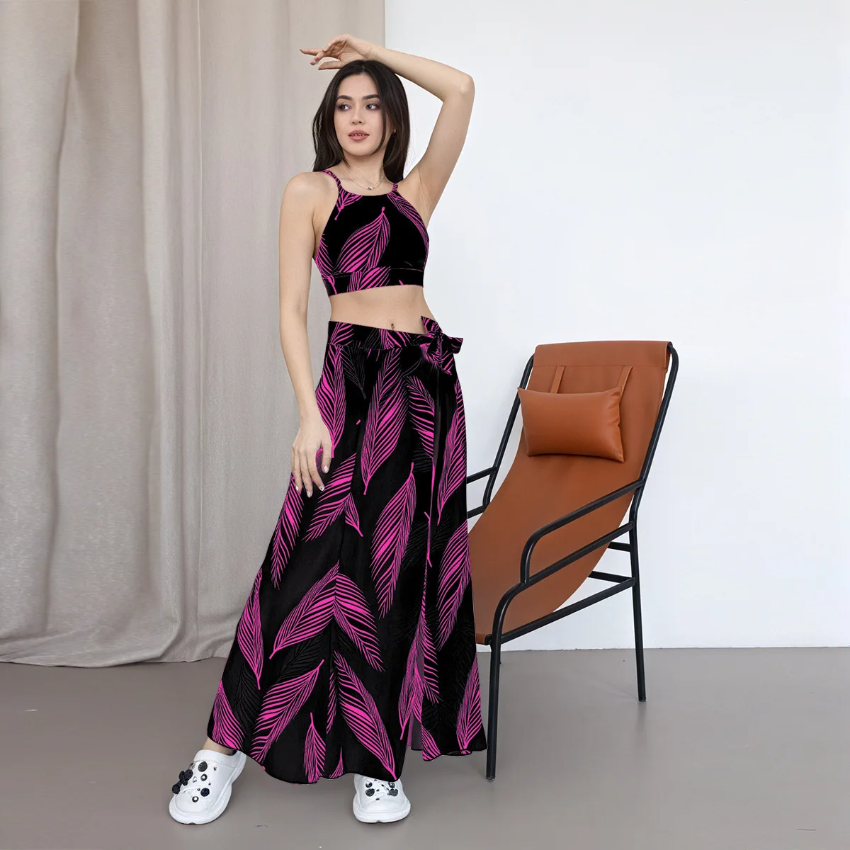 2025 new sexy bikini swimsuit three-piece women's sunscreen long dress beach leaf swimsuit