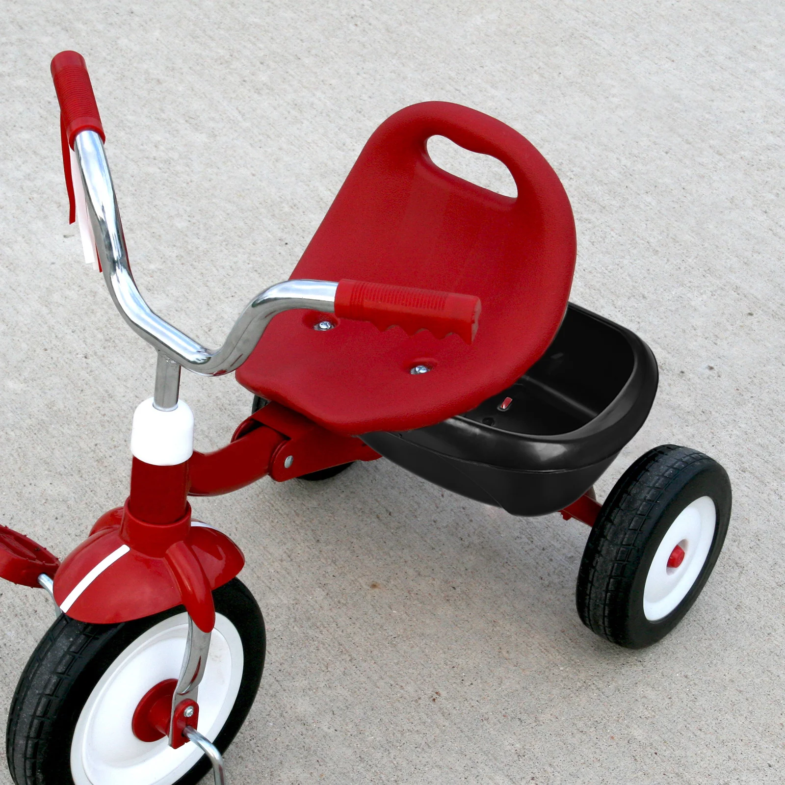 

Kids Bike Accessories Thick Durable Front Back Storage For Girls Boys Toddler Bikes Sturdy Large Capacity Plastic Tricycle