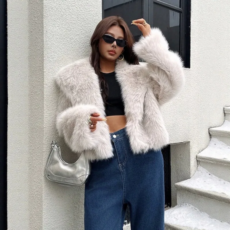 Imitation Fox Fur Grass Coat Fashion Women 2026 Winter Large Lapel Loose Thicken Short Styles Jacket Retro Solid Color Overcoat