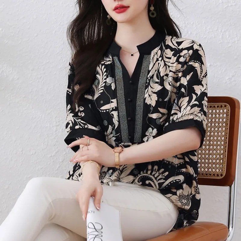 Women's Spring Summer Pullover V-Neck Chiffon Geometric Plant&Flowers Button Half Sleeve Rhinestone T-shirt Casual Elegant Tops